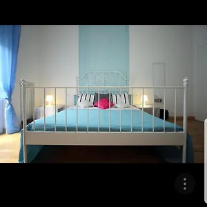 https://central-hostel-milano.it-lombardy.com