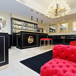 Pensión Spanish Diamond Luxury & Jacuzzi, Roma